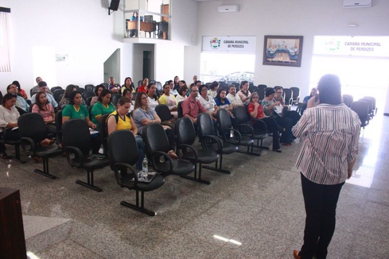 Prefeitura e Assistência Social realizam encontro para discussão sobre “Marco Regulatório”.