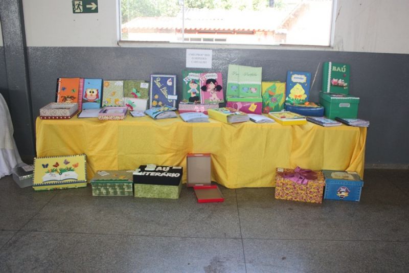 Educação faz o encerramento do Projeto Baú Literário 2017 e comemora dia do Professor.