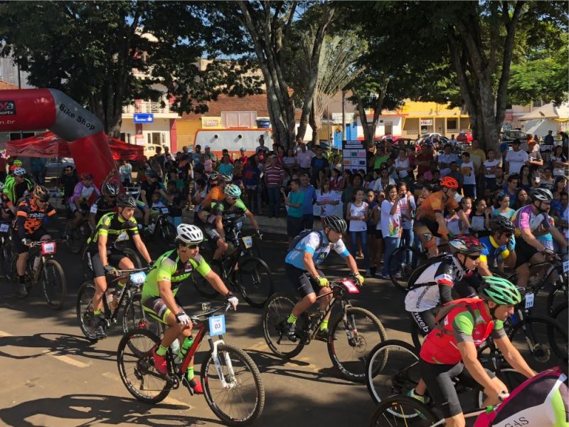 Prefeitura realiza 14 Maratona do Trabalhador e Copa Mountain Bike do 1º de Maio com entrega de prêmios. 